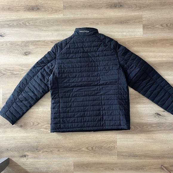 Nautica Men’s Quilted Puffer jacket Size L / Like New - Picture 7 of 9